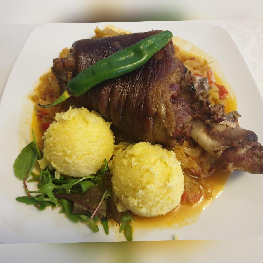 Flori De Mar 호텔 Poiana Mărului 외부 사진